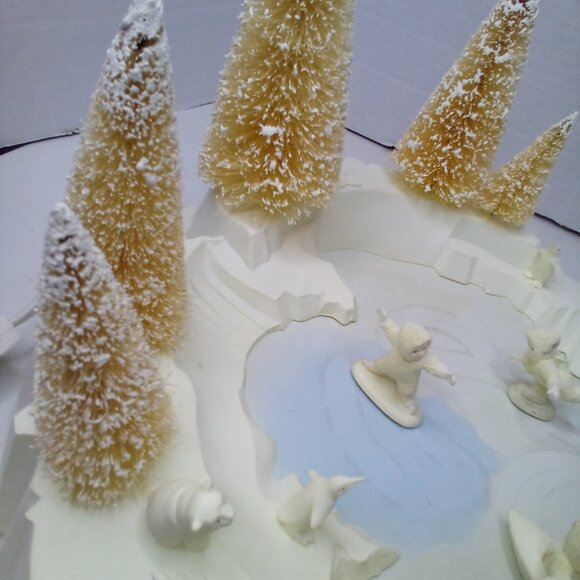 Department 56 Snowbabies Animated Skating Pond Christmas Holiday - Picture 11 of 15